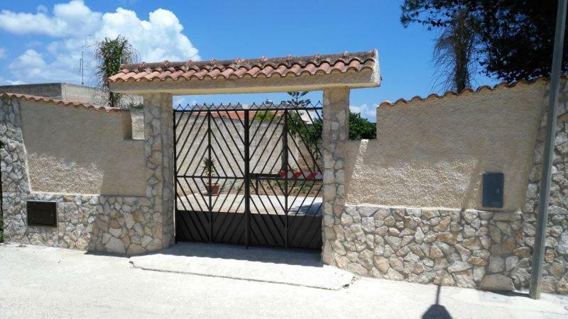 Villa Casa Vacanze Mediterraneo Tre Fontane Exterior foto